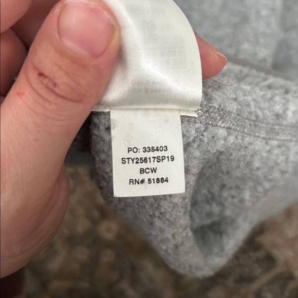 Women’s Patagonia Sweater - Picture 7 of 12